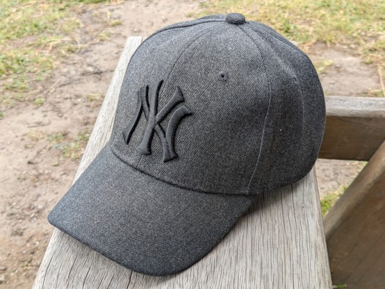 A knock-off New York Yankees hat.
