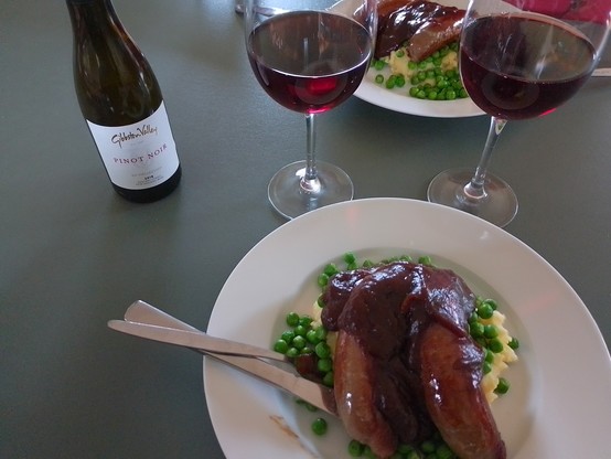 Tuatapere sausages, instant potatoes, peas and gravy.