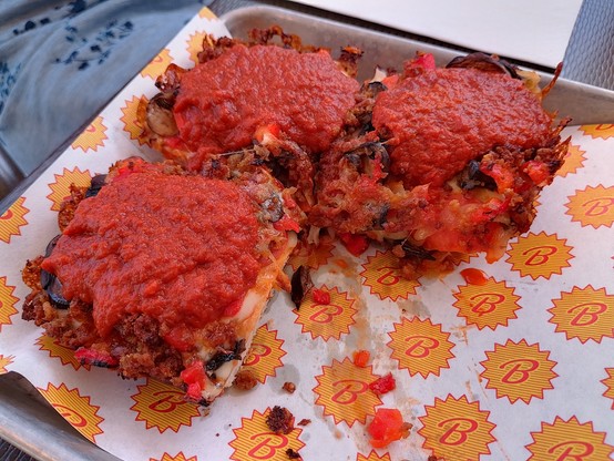 Detroit-style pizza. Bit of a sloppy mess. I still prefer Napoli-style.