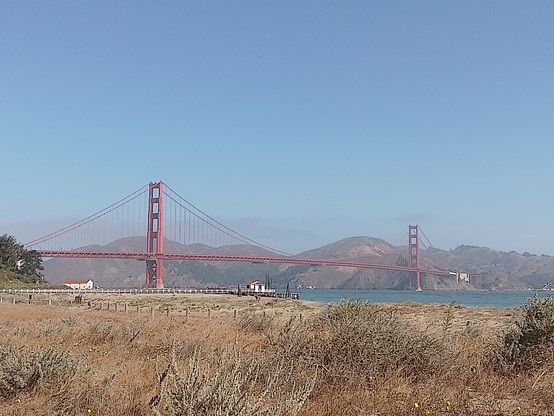 View of the bridge from Chrissy Field. An old Airforce base that was taken over by the army in 1974 and turned into a hazardous materials dump. From 1994 restoration began and it's now part of the waterfront path to the bridge.